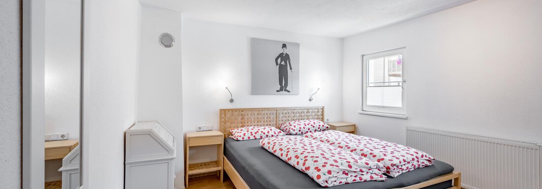 Schlafzimmer 1 - Haus Alpenblick - Oetz