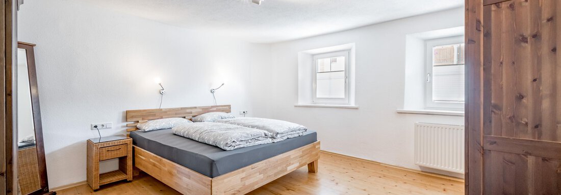 Schlafzimmer 2 - Haus Alpenblick - Oetz
