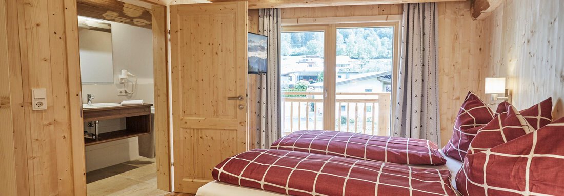 Doppelzimmer + Bad + Balkon (Ost oben) - Haus im Giessen - Oetz