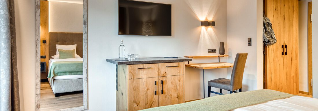 20250404 #101 DZ Komfort 2 - Hotel Habicher Hof - Oetz