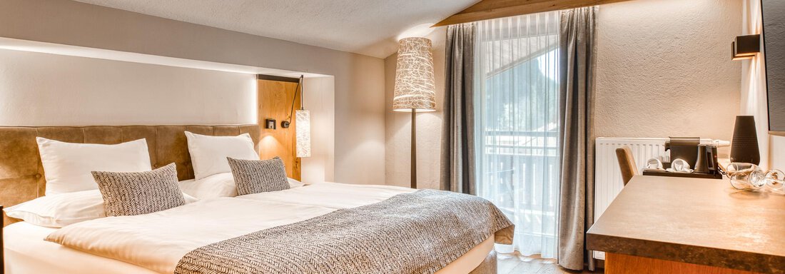 20250404 #405 Familiensuite Deluxe 1 - Hotel Habicher Hof - Oetz