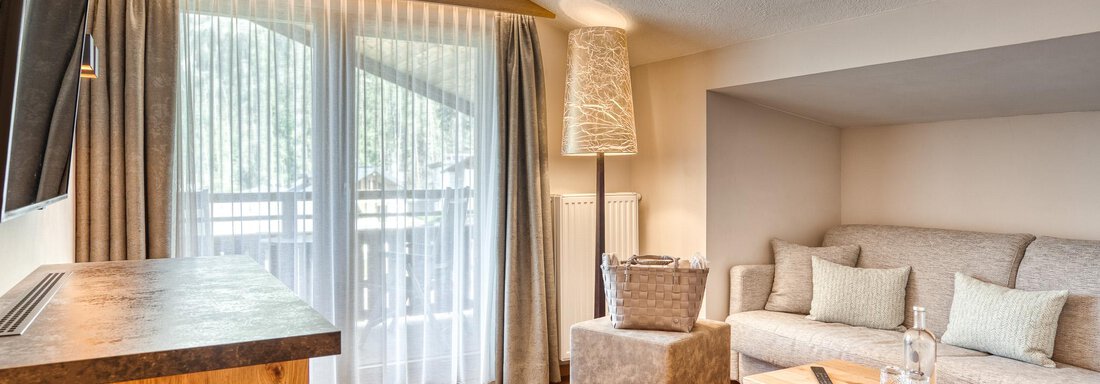 20250404 #405 Familiensuite Deluxe 3 - Hotel Habicher Hof - Oetz