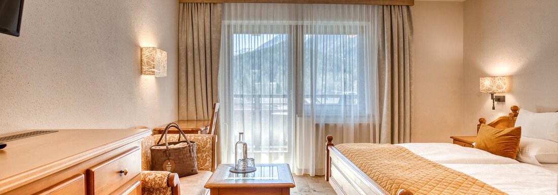 20250404 #206 DZ Landhaus 1 - Hotel Habicher Hof - Oetz