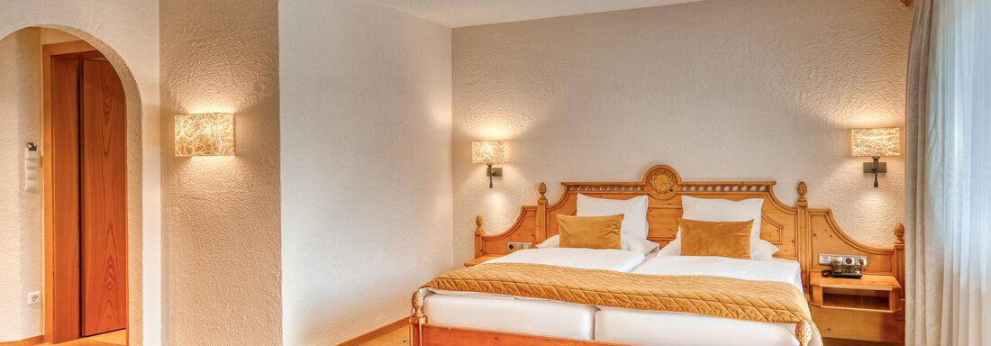 20250404 #303 Romantiksuite 3 - Hotel Habicher Hof - Oetz