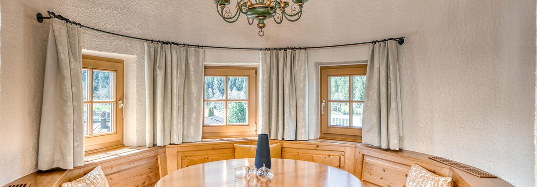 20250404 #303 Romantiksuite 5 - Hotel Habicher Hof - Oetz