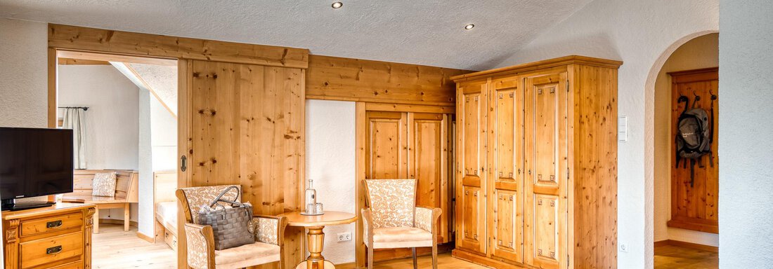 20250404 #303 Romantiksuite 2 - Hotel Habicher Hof - Oetz