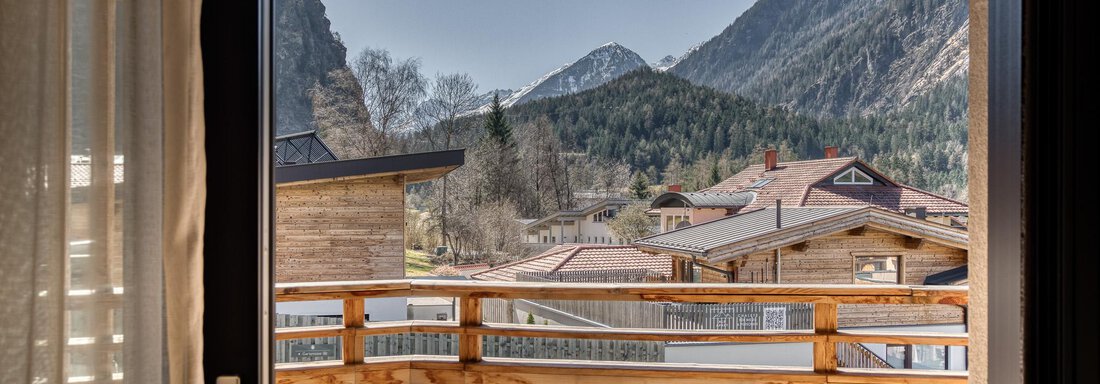 20250404 #314 Alpinsuite 2 Pax 4 - Hotel Habicher Hof - Oetz