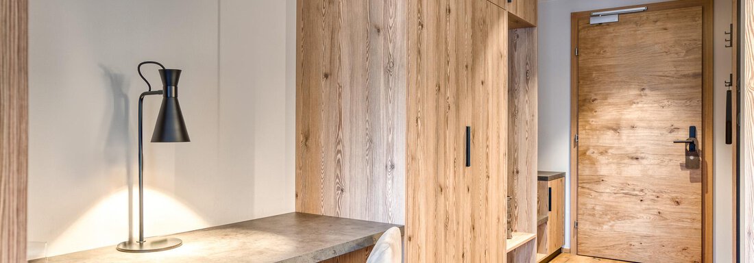 20250404 #316 Alpinsuite 3 Pax 4 - Hotel Habicher Hof - Oetz