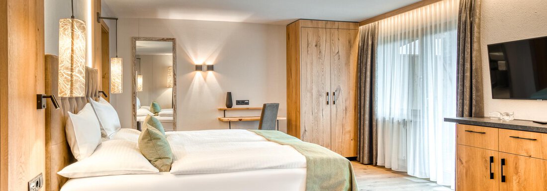 20250404 #209 Alpinsuite 4 Pax 1 - Hotel Habicher Hof - Oetz