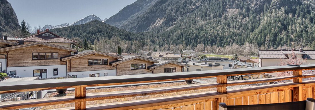 20250404 #209 Alpinsuite 4 Pax 5 - Hotel Habicher Hof - Oetz