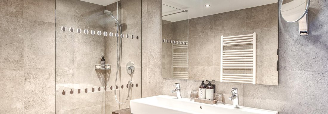 20250404 #209 Alpinsuite 4 Pax 3 - Hotel Habicher Hof - Oetz