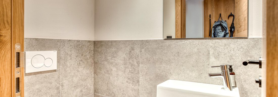 20250404 #209 Alpinsuite 4 Pax 4 - Hotel Habicher Hof - Oetz