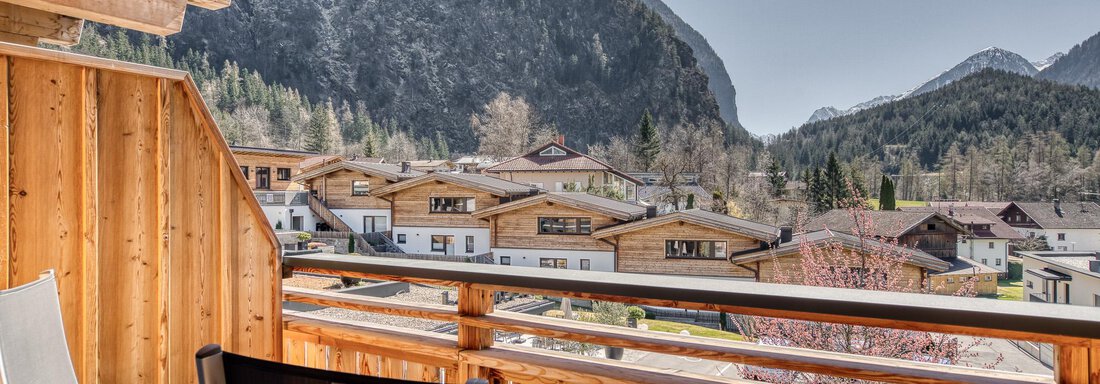 20250404 #204 Turmsuite Landhaus 7 - Hotel Habicher Hof - Oetz