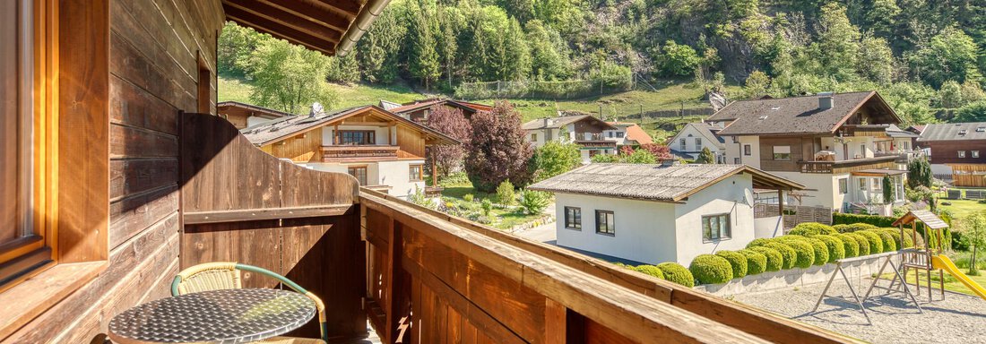 20250503 DZ mit Balkon (max. 2) 5 - Hotel Jägerhof - Oetz