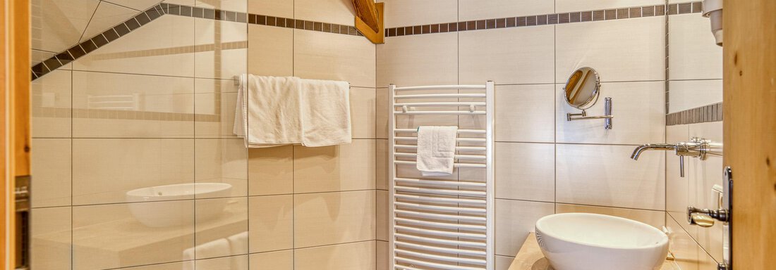 Zirbenzimmer Türmchen 4 - Posthotel Kassl - Oetz