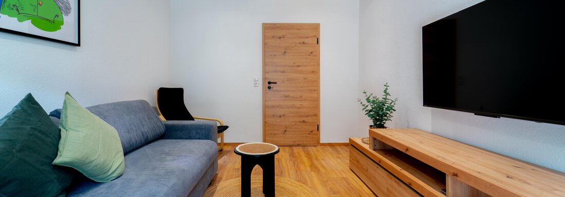 02-11-Wohnzimmer-Max - Oetztaler Lausbubenhaus Max & Moritz - Ötztal Bahnhof