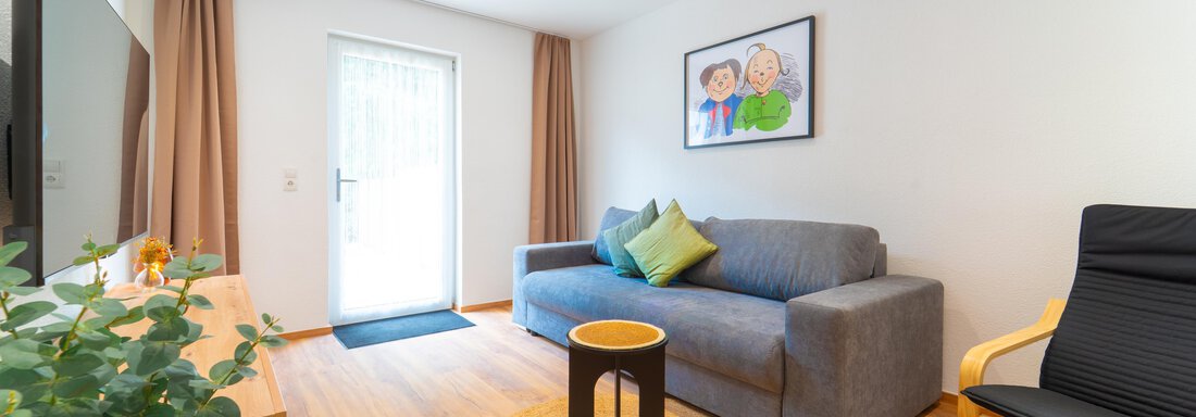 02-12-Wohnzimmer-Max - Oetztaler Lausbubenhaus Max & Moritz - Ötztal Bahnhof