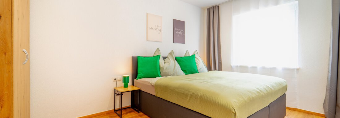 02-41-Schlafzimmer-1-Max - Oetztaler Lausbubenhaus Max & Moritz - Ötztal Bahnhof