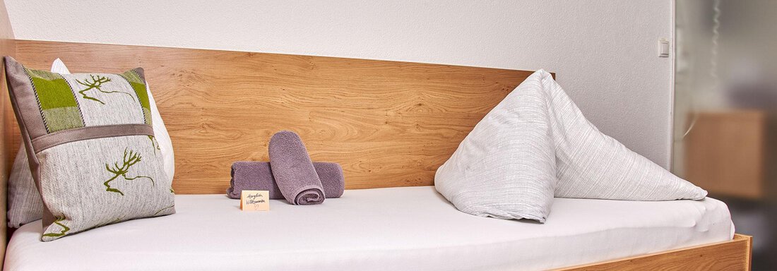 Dreibettzimmer - Biker Gasthof Hotel Post - Sautens