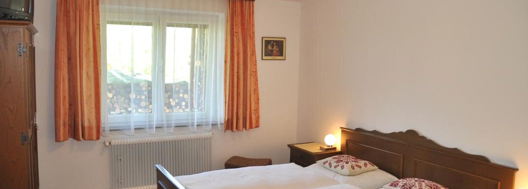 Doppelzimmer - Ferienwohnung Germana - Sautens