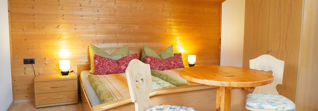 Schlafzimmer - Ferienwohnungen Inka - Sautens