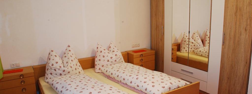 Schlafzimmer2 - Höllrigl Frieda - Sautens
