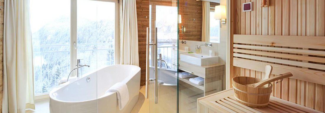 Badezimmer Senior Suite Wetterkreuz - Hotel Ritzlerhof - Sautens