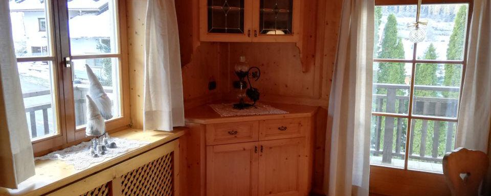 Zirbenstube mit Kachelofen, Fernseher, ..._ergebni Zirbenstube mit Kachelofen, Fernseher, ..._ergebni - Tiroler Haus - Sautens