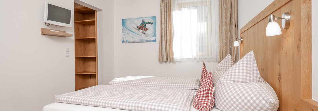 Doppelzimmer mit Schrankraum und Schlafcouch - Apart Manuel - Sölden