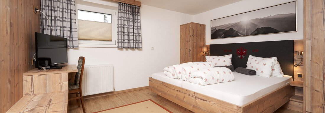 Doppelzimmer mit Dusche - Apart Sunnhäusl - Sölden