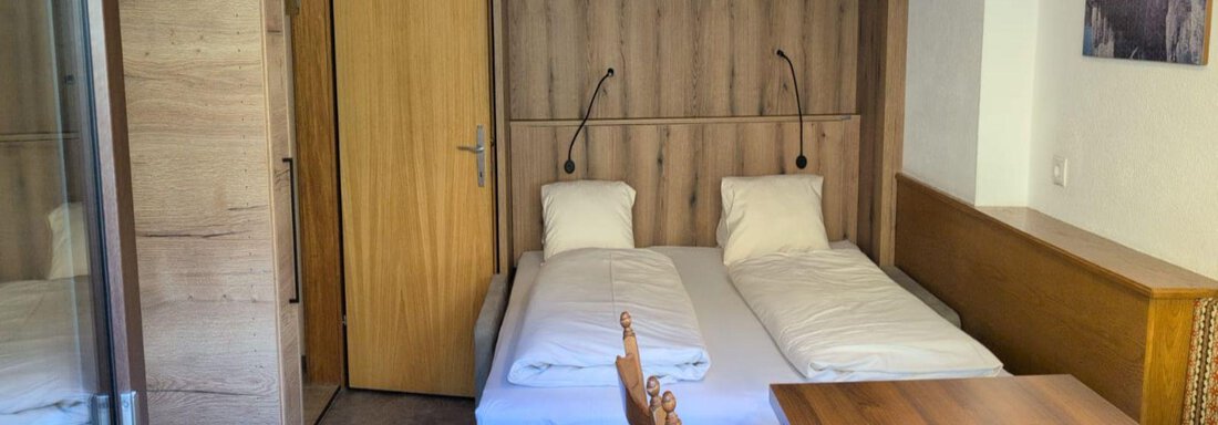 Wohnlandschaft als vollwertiges Doppelbett - Appt. Rosmarie - Sölden