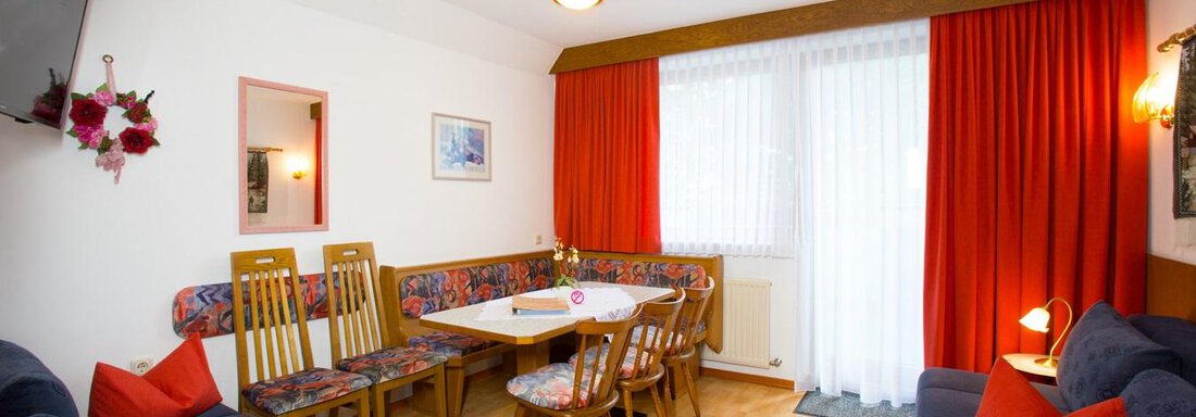 Wohnraum | © Alois Gufler Wohnraum - Gästeheim Prantl - Sölden