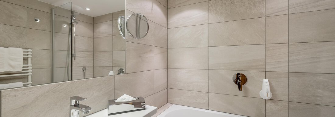 Bad 404-Bearbeitet - Hotel Grauer Bär - Sölden