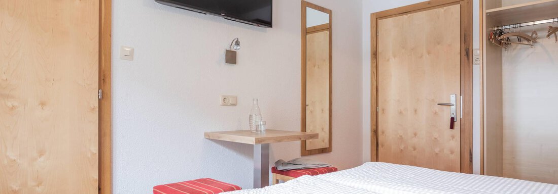 Zimmer 4 - Landhaus Fiegl - Sölden