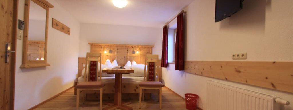 Doppelzimmer Kiefer 21 Doppelzimmer Kiefer 21 - Pension Waldesruh - Sölden