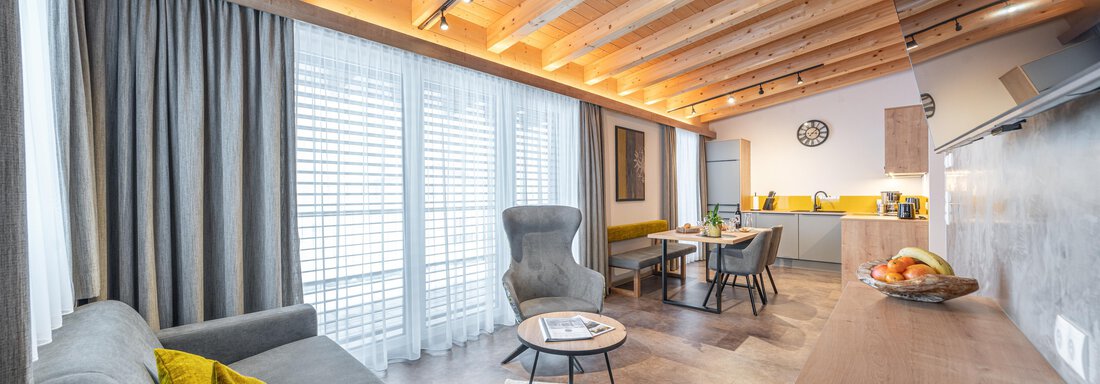 Wohnzimmer Küche App. Raphael Lilli - Apart Dorhoam - Umhausen