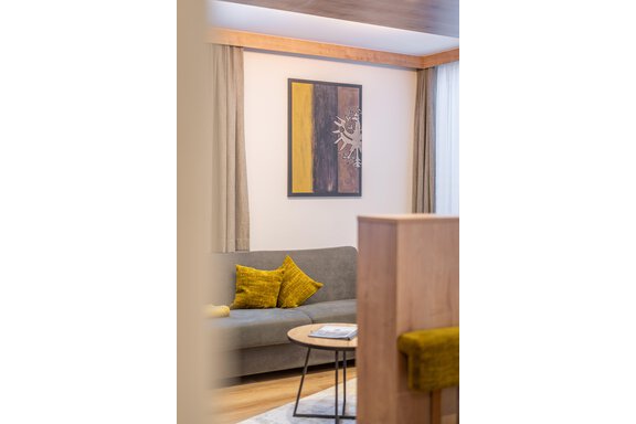 Blick ins Wohnzimmer - Apart Dorhoam - Umhausen