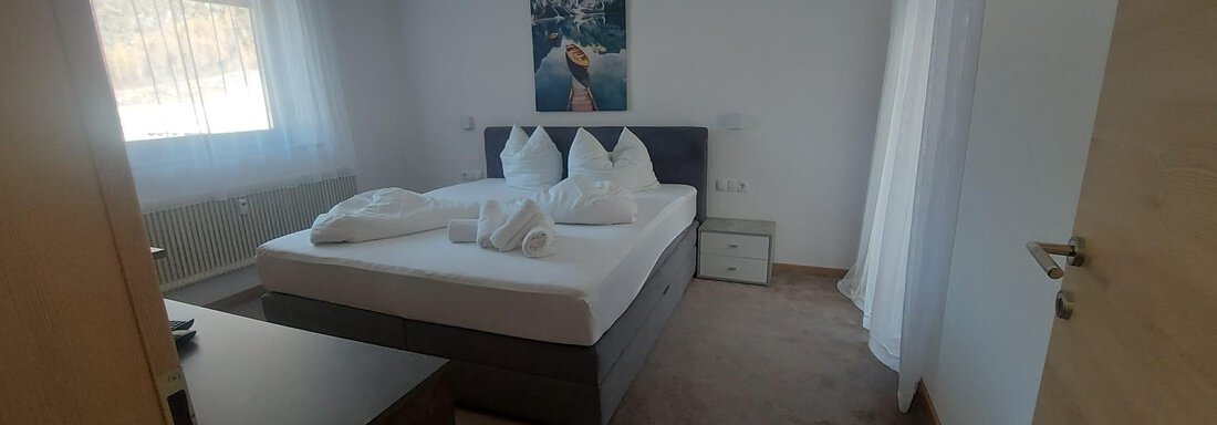 Doppelzimmer III - Apartment Zaharia - Umhausen