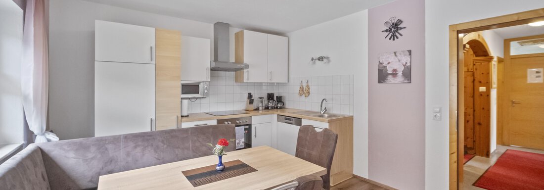 Dining and Cooking Area - Biancas Ferienwohnung im Haus Roswitha - Umhausen