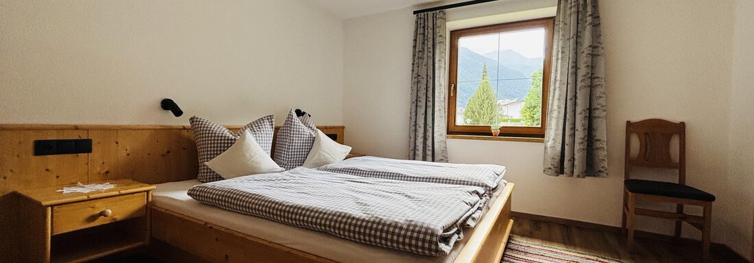 Schlafzimmer - Chrysanth Hof - Umhausen