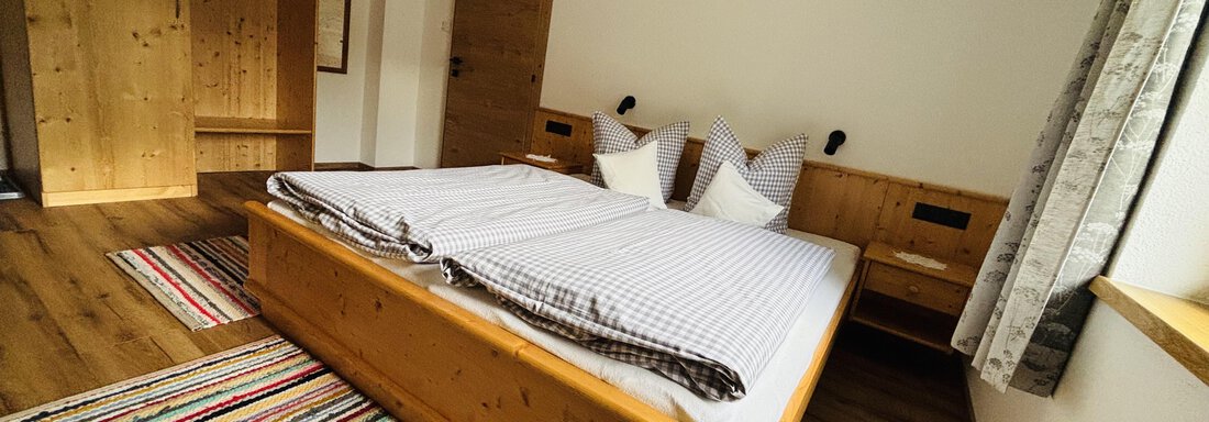 Schlafzimmer - Chrysanth Hof - Umhausen