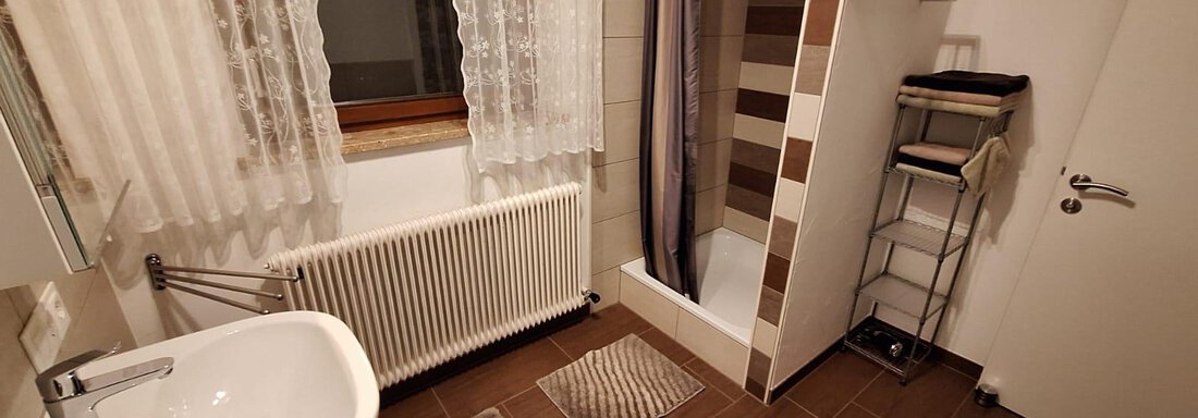 Badezimmer - Ferienwohnung Gruber - Umhausen