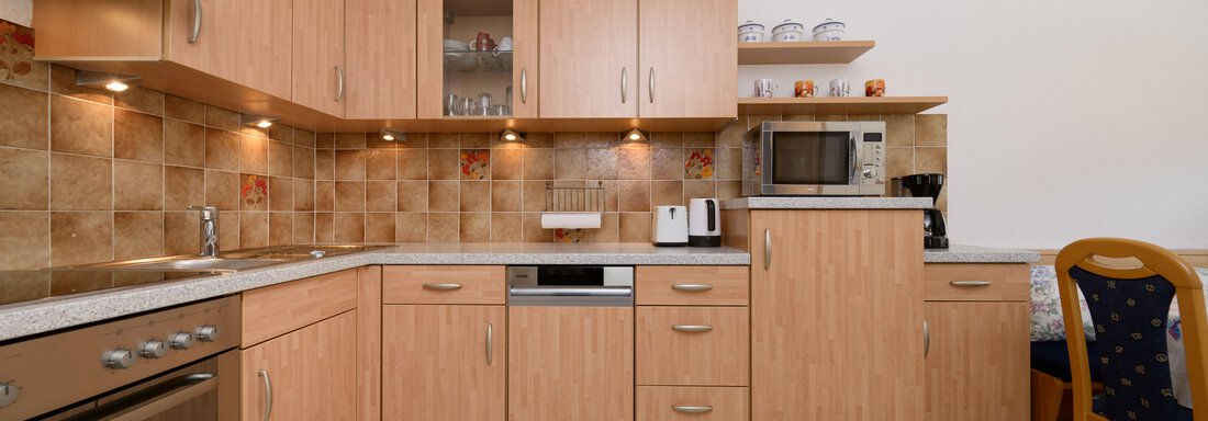 vollausgestattete Küche - Ferienwohnung Martina - Umhausen