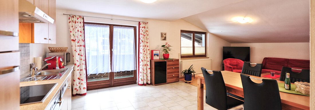 Küche und Essbereich - Ferienwohnung Sand - Umhausen