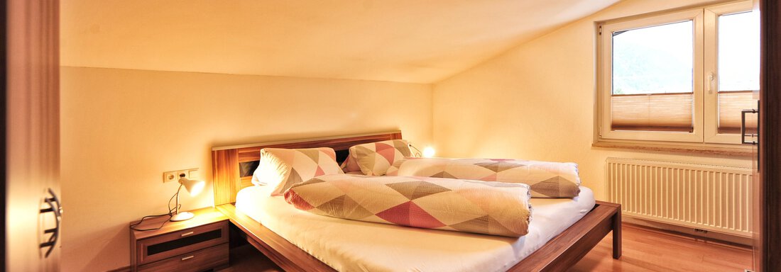 Schlafzimmer - Ferienwohnung Sand - Umhausen