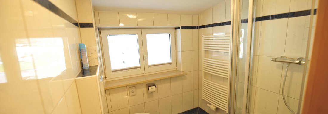 Badezimmer - Ferienwohnung Sand - Umhausen