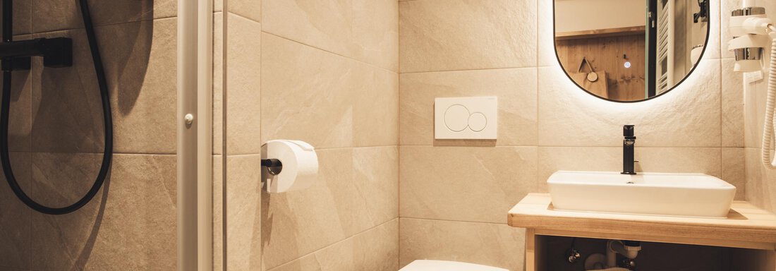 Bathroom - Hotel Johanna mitten im Ötztal - Umhausen