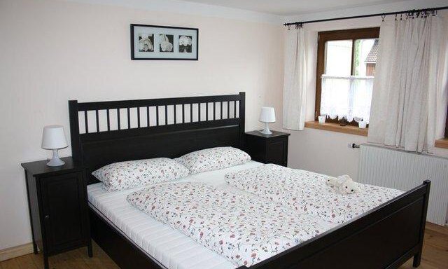 Zimmer groß Zimmer groß - Maridl's Ferienhaus - Umhausen